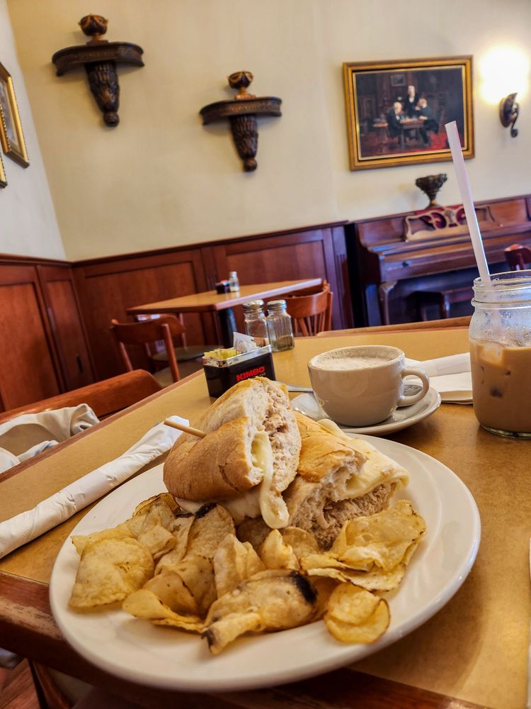 Cafe Demetrio