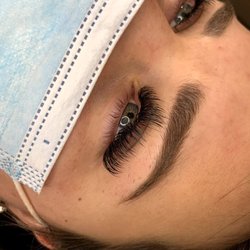 T-Beauty Lounge - Classic lashes