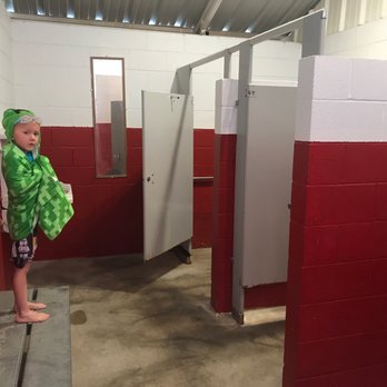 Bridgeport City Pool - Women's bathroom: two stalls, a bench, changing table - Swimming Pools Near Me - Bridgeport, Texas Bridgeport City Pool - Women's bathroom: two stalls, a bench, changing table - Swimming Pools Near Me - Bridgeport, Texas