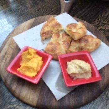 Cervo Cafe - Turkish Bread and Dips (Hummus and Spicy Pumpkin) - Italian Near Me - Southbank, VIC