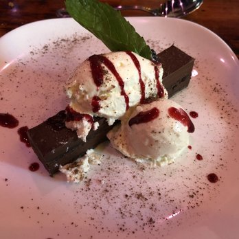 Union 50 - Gastropubs Near Me - Indianapolis, Indiana