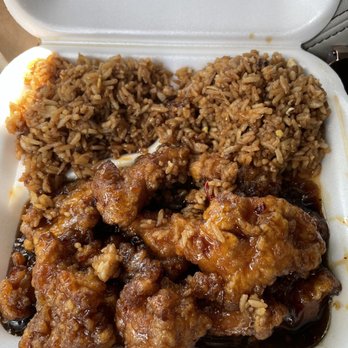 Ho Wok Chinese Restaurant - General tso with fried rice (lunch) - Chinese Near Me - Wesley Chapel, Florida