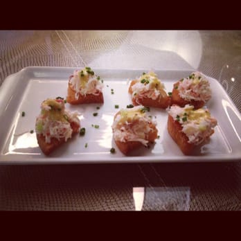 Stage Restaurant - Amuse bouche - New American Near Me - Honolulu, Hawaii Stage Restaurant - Amuse bouche - New American Near Me - Honolulu, Hawaii