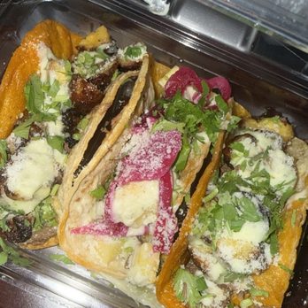 Talkin' Tacos Buckhead - Caribbean Carne Tacos and Steak Al Pastor Tacos - Mexican Near Me - Atlanta, Georgia Talkin' Tacos Buckhead - Caribbean Carne Tacos and Steak Al Pastor Tacos - Mexican Near Me - Atlanta, Georgia