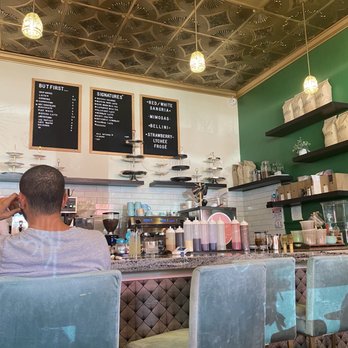 Kixi Cafe - Breakfast & Brunch Near Me - Boca Raton, Florida