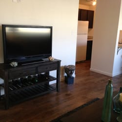 University Mall Apartments - Living Room at Walnut Street Apartments in Carbondale, IL.