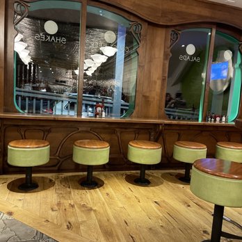 Liberty Burger - Cool barstools - Burgers Near Me - Jackson, Wyoming