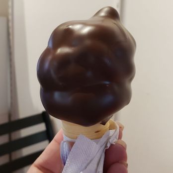 Chocolats Favoris - Ice Cream & Frozen Yogurt Near Me - Lévis, Quebec