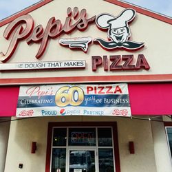 Pepi's Pizza - Outside