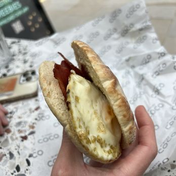 Coco Di Mama - puccia sandwich - Italian Near Me - London, XGL