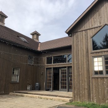 Rockmill Brewery - Outside farmhouse - Breweries Near Me - Lancaster, Ohio Rockmill Brewery - Outside farmhouse - Breweries Near Me - Lancaster, Ohio