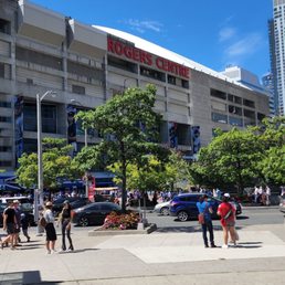 Exterior photo of Rogers Centre - Toronto, Ontario Exterior photo of Rogers Centre - Toronto, Ontario