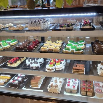 ARRE Bakery & Restaurant - Bakeries Near Me - Miami, Florida ARRE Bakery & Restaurant - Bakeries Near Me - Miami, Florida