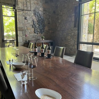 Dana Estates - Wine Tasting Room Near Me - St Helena, California