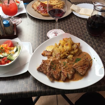 Restaurant Kochpott - Schweinefilet mit Pfefferrahm und Bratkartoffel - German Near Me - Grömitz, SH Restaurant Kochpott - Schweinefilet mit Pfefferrahm und Bratkartoffel - German Near Me - Grömitz, SH
