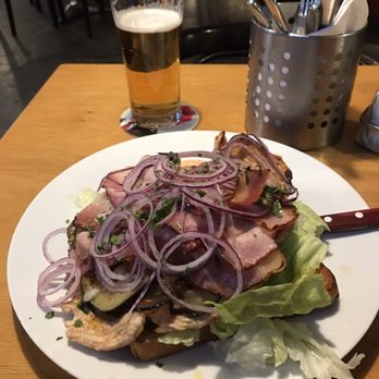 Cafe Aera - Cafes Near Me - Vienna, 9