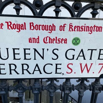 The Queen's Arms - The neighborhood - Pubs Near Me - London, XGL The Queen's Arms - The neighborhood - Pubs Near Me - London, XGL