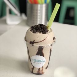 Society Nutrition - Oreo Cookie Crumble Smoothie