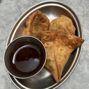 Dishoom - Veggie samosas - comes with 3 - Indian Near Me - London, XGL Dishoom - Veggie samosas - comes with 3 - Indian Near Me - London, XGL