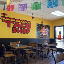 El Sabroso Taco Shop - Dining area