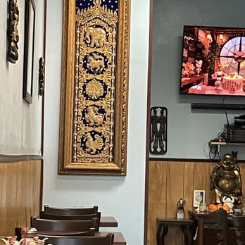 Pearl Thai Noodle House - Decor - Thai Near Me - Temecula, California Pearl Thai Noodle House - Decor - Thai Near Me - Temecula, California