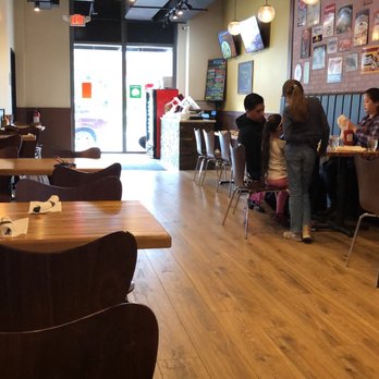 Burger District  - Burgers Near Me - Arlington, Virginia