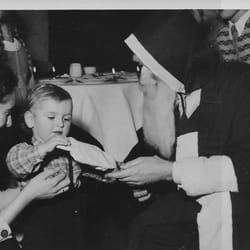 Kinderschutzbund Deutscher OV Duisburg e.V. - Young Kraskas first encounter with the Weihnachtsmann