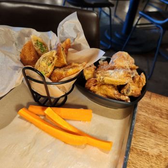 Suite B Bar - Wings and cheeseburger egg rolls - Chicken Wings Near Me - Oklahoma City, Oklahoma Suite B Bar - Wings and cheeseburger egg rolls - Chicken Wings Near Me - Oklahoma City, Oklahoma