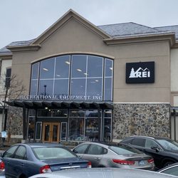 REI - Storefront