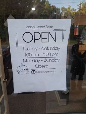 Social Urban Bistro by null