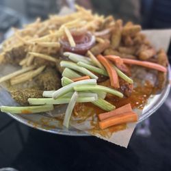 Big League Pizza & Pub - Platter of lemon pepper and Buffalo wings