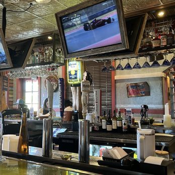 Lupe Tortilla Mexican Restaurant - Bar with TV - Tex-Mex Near Me - Round Rock, Texas