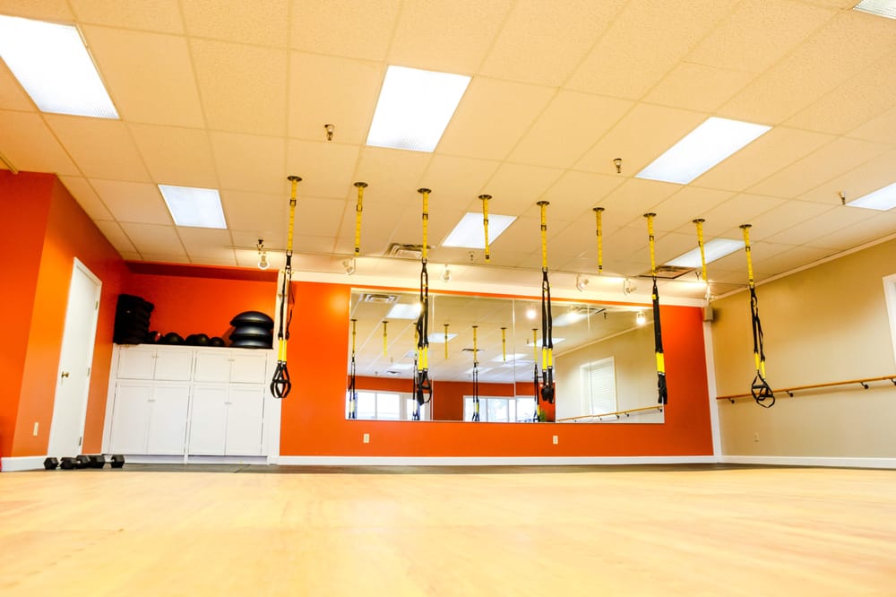 Sweat Gym & Fitness Logo