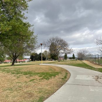 Rutland Park - Walking paths - Parks Near Me - Riverside, California Rutland Park - Walking paths - Parks Near Me - Riverside, California