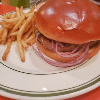 George's Corner - Lamb burger - American Near Me - St George, Utah George's Corner - Lamb burger - American Near Me - St George, Utah
