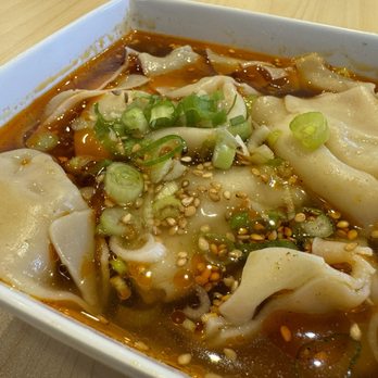 Mr.Dumpling - Tooo soupy :( Pork Wonton & Spicy Sauce - Chinese Near Me - Rancho Cucamonga, California