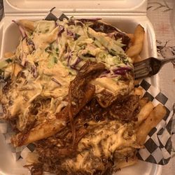 Wingsaholic - Pulled pork fries