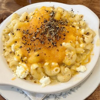 Ferguson House - Four Cheese Mac & Cheese - Breakfast & Brunch Near Me - Nashville, Indiana