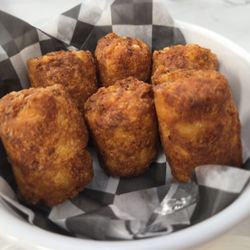 Oak & Anchor Grill - Bacon, Cheddar & Chive Tater Kegs