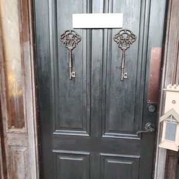 Key to Escape - Don't think you can get in without first proving your puzzle skills. - Escape Games Near Me - Statesville, North Carolina