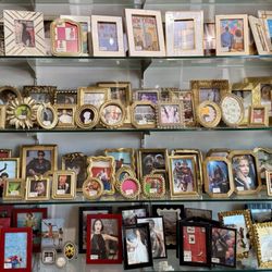 Paper Place - Picture frames