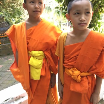 Sodha Travel - Young monks in Luang Prabang - Travel Services Near Me Sodha Travel - Young monks in Luang Prabang - Travel Services Near Me