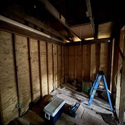 Niche & Nova Home Services - Live room before