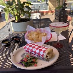 Restaurant Oaxaqueño Tierra Del Sol - Rice and bean burrito. Margarita. Chips with salsa.