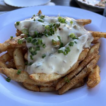 Parkway Pourhouse - Pimp My Fries with Gator Sausage Queso - Cajun/Creole Near Me - Chattanooga, Tennessee Parkway Pourhouse - Pimp My Fries with Gator Sausage Queso - Cajun/Creole Near Me - Chattanooga, Tennessee