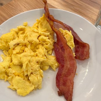 Broken Yolk Cafe - Side of eggs and bacon - Breakfast & Brunch Near Me - Henderson, Nevada