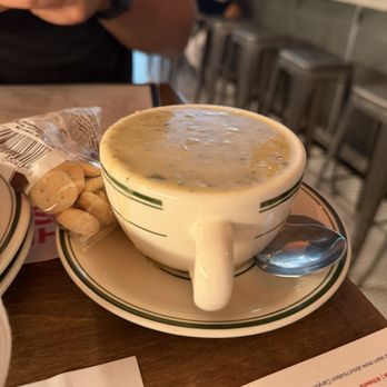 Greenpoint Fish & Lobster - New England Clam Chowder - Seafood Near Me - Brooklyn, New York Greenpoint Fish & Lobster - New England Clam Chowder - Seafood Near Me - Brooklyn, New York