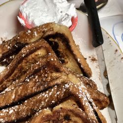 Ajos y Cebollas - French Toast 9/12/25