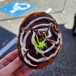 Holiday donut - spiderweb!