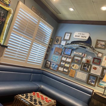 Lucky Oyster - Waiting Area - Seafood Near Me - Virginia Beach, Virginia Lucky Oyster - Waiting Area - Seafood Near Me - Virginia Beach, Virginia
